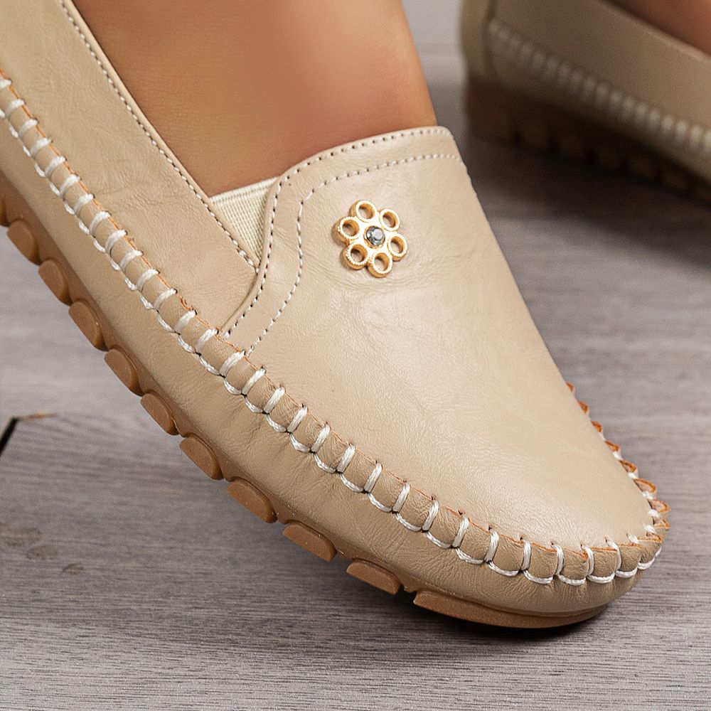 💥 Special Offer: 50–60% Off 💥 Lightweight, non-slip, breathable orthopedic leather shoes for women. ⚡ Discount is automatically applied at checkout – no discount code required.